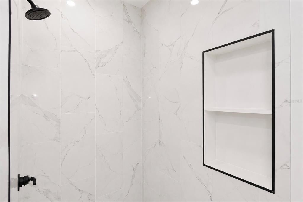 На продажу: $339,900 (3 спален, 3 ванн, 1505 Квадратных фут)