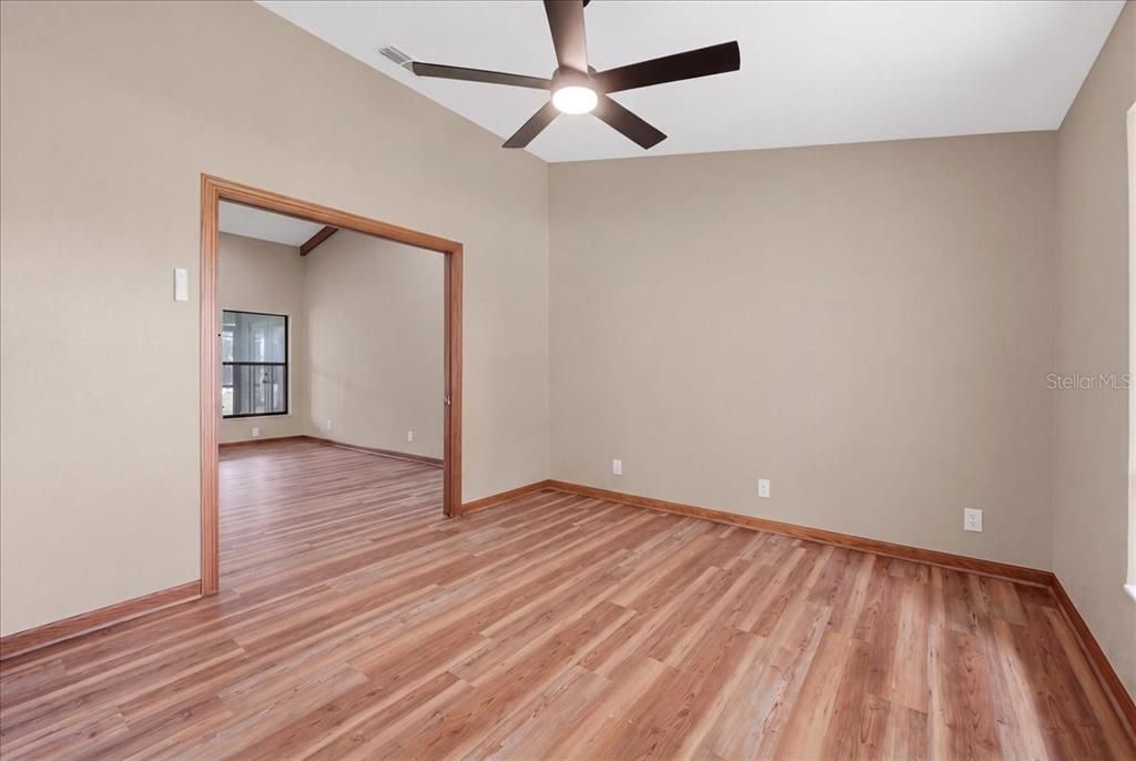 En Venta: $369,900 (3 camas, 2 baños, 2123 Pies cuadrados)