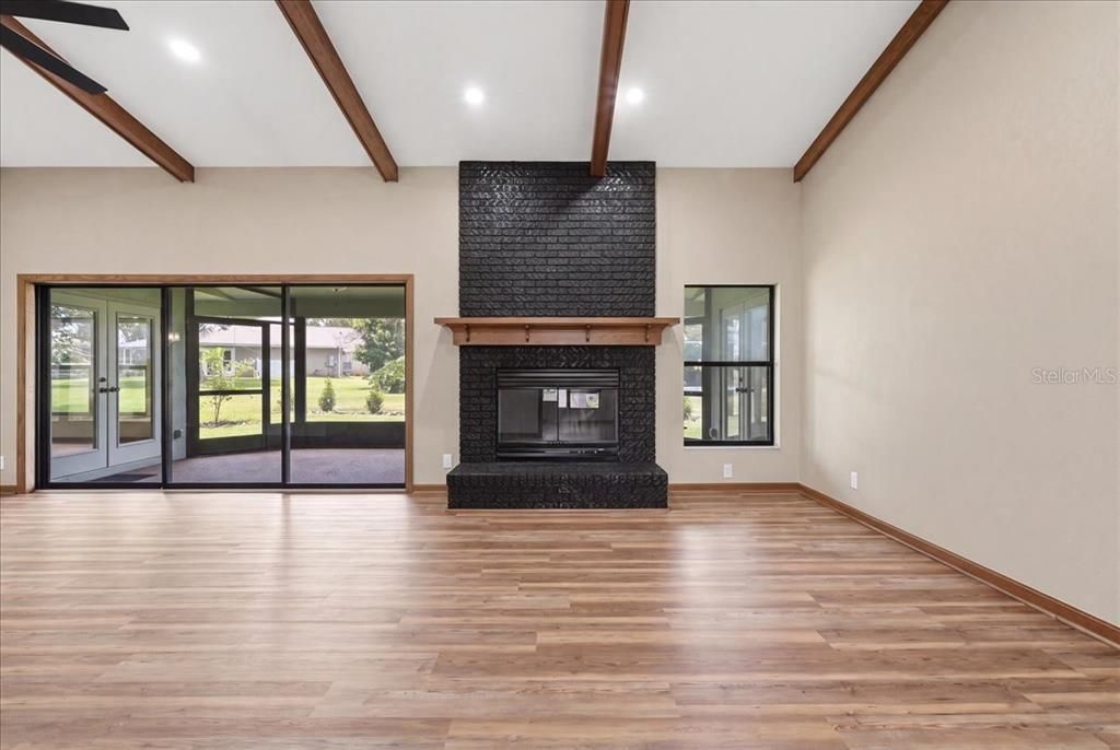 En Venta: $369,900 (3 camas, 2 baños, 2123 Pies cuadrados)