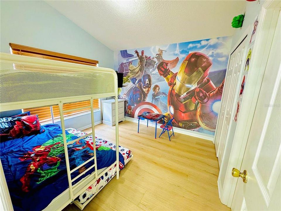 En Venta: $479,999 (4 camas, 3 baños, 1830 Pies cuadrados)