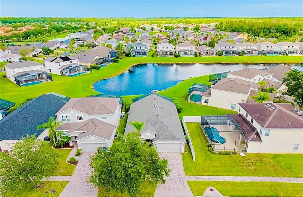 En Venta: $479,999 (4 camas, 3 baños, 1830 Pies cuadrados)