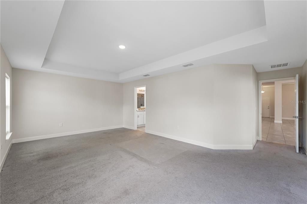 En Venta: $255,000 (3 camas, 2 baños, 1970 Pies cuadrados)