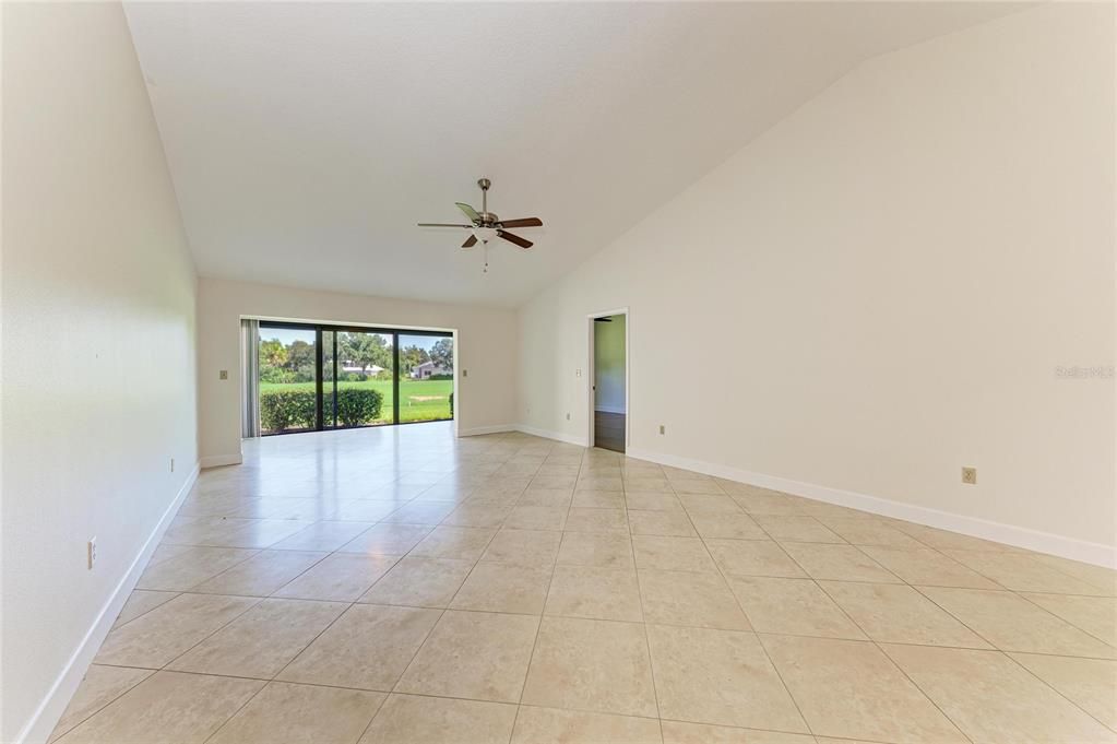 For Sale: $310,000 (2 beds, 2 baths, 1380 Square Feet)