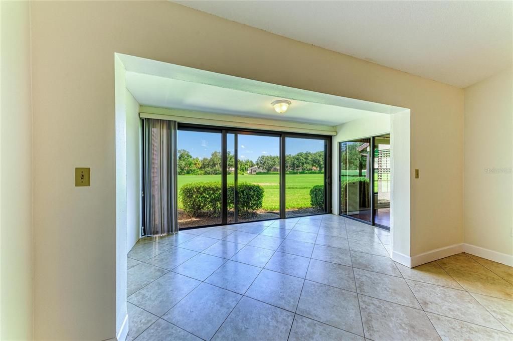 For Sale: $310,000 (2 beds, 2 baths, 1380 Square Feet)