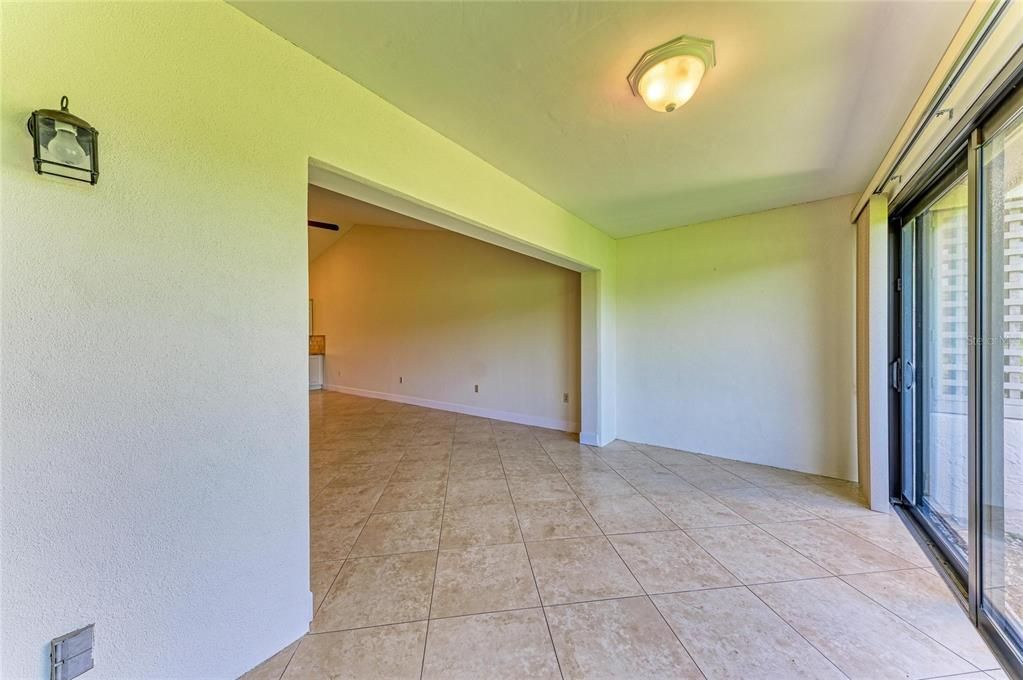 For Sale: $310,000 (2 beds, 2 baths, 1380 Square Feet)
