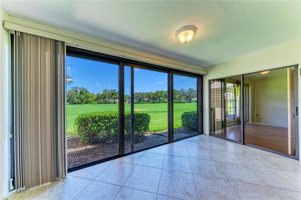 For Sale: $310,000 (2 beds, 2 baths, 1380 Square Feet)