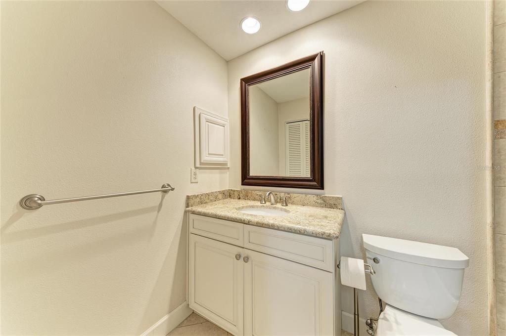 For Sale: $310,000 (2 beds, 2 baths, 1380 Square Feet)