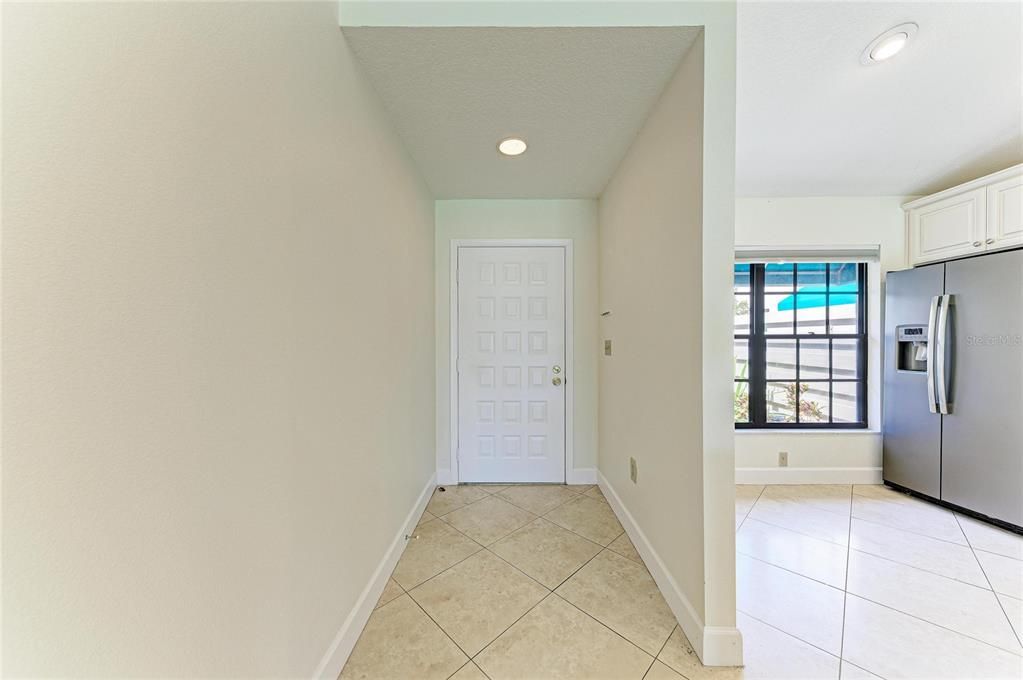 For Sale: $310,000 (2 beds, 2 baths, 1380 Square Feet)