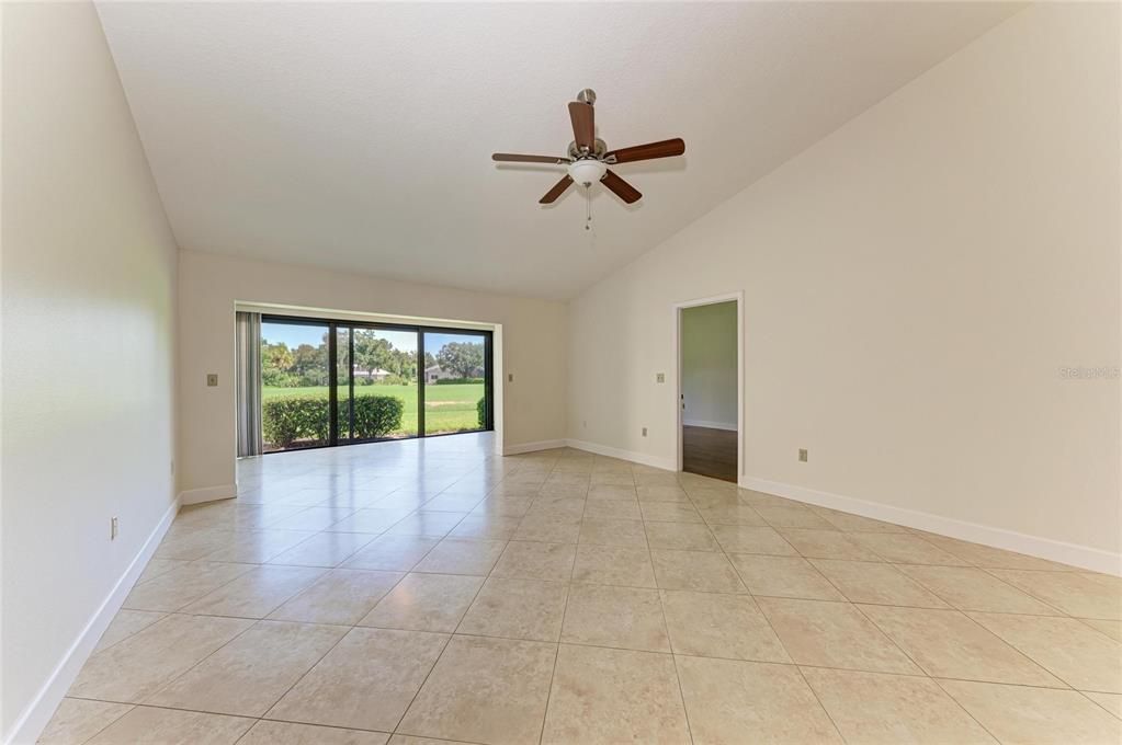 For Sale: $310,000 (2 beds, 2 baths, 1380 Square Feet)