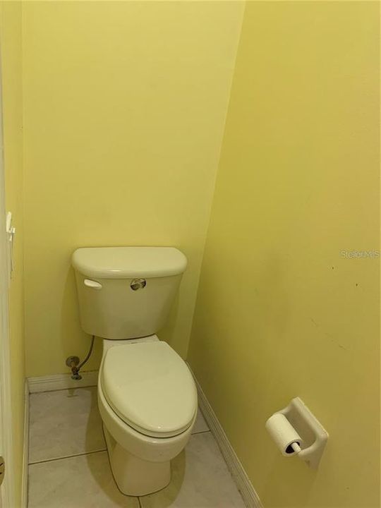 For Rent: $2,800 (4 beds, 2 baths, 2079 Square Feet)