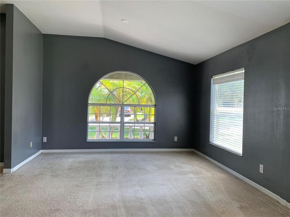 For Rent: $2,800 (4 beds, 2 baths, 2079 Square Feet)