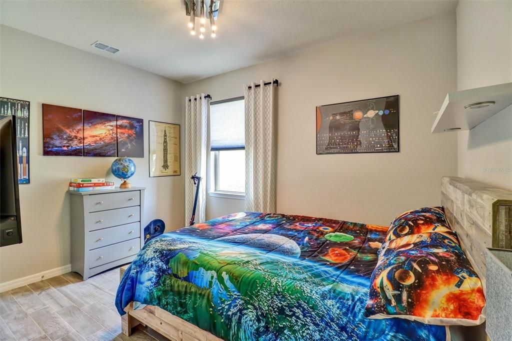 En Venta: $429,900 (3 camas, 2 baños, 2030 Pies cuadrados)