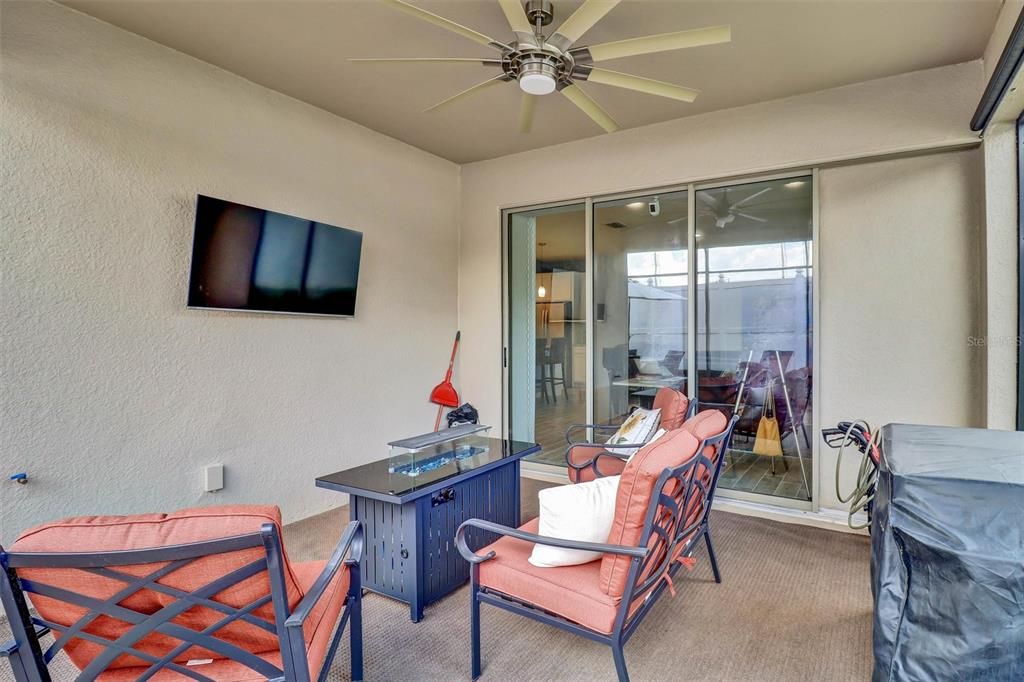 En Venta: $429,900 (3 camas, 2 baños, 2030 Pies cuadrados)