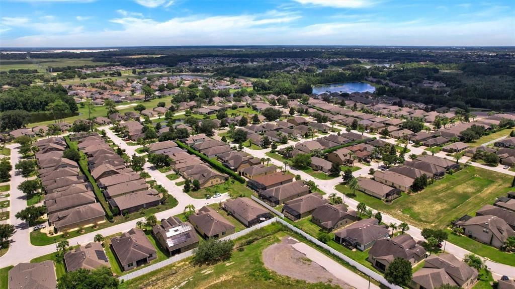 En Venta: $429,900 (3 camas, 2 baños, 2030 Pies cuadrados)