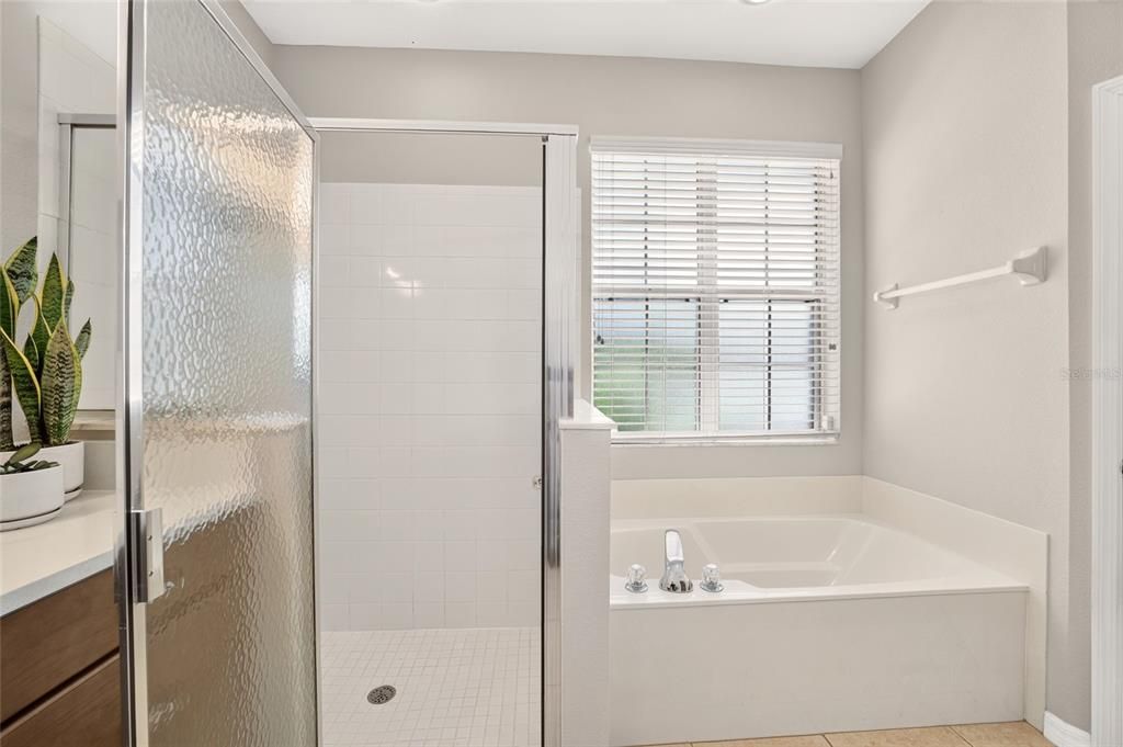 For Sale: $330,000 (3 beds, 2 baths, 2316 Square Feet)