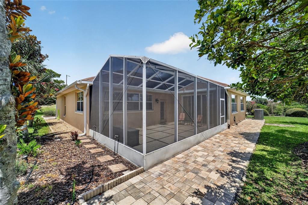 For Sale: $330,000 (3 beds, 2 baths, 2316 Square Feet)