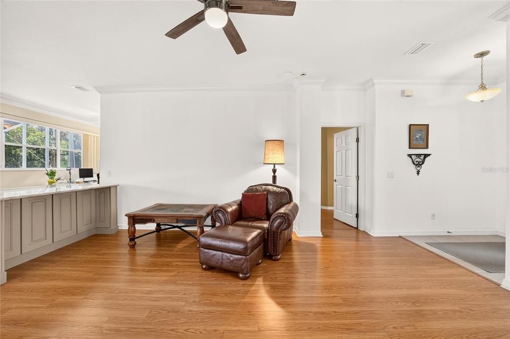 For Sale: $330,000 (3 beds, 2 baths, 2316 Square Feet)