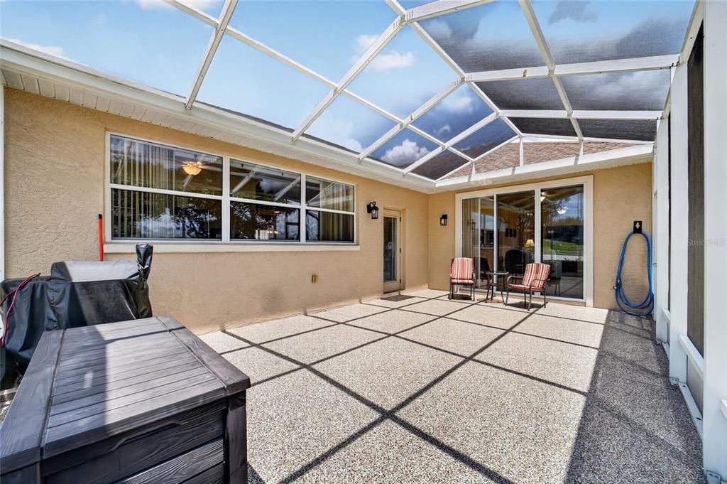 For Sale: $330,000 (3 beds, 2 baths, 2316 Square Feet)