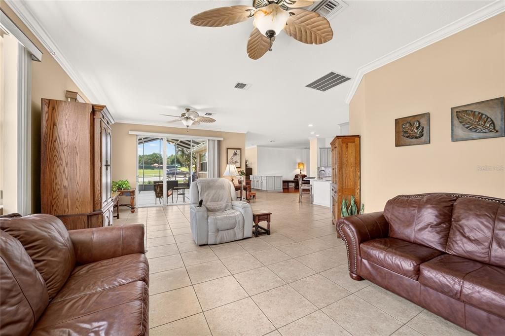 For Sale: $330,000 (3 beds, 2 baths, 2316 Square Feet)