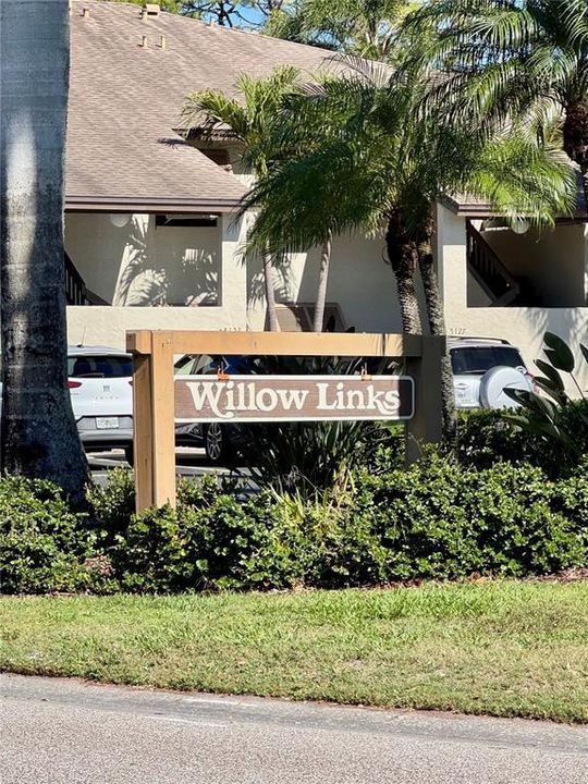 For Rent: $1,900 (2 beds, 2 baths, 1145 Square Feet)