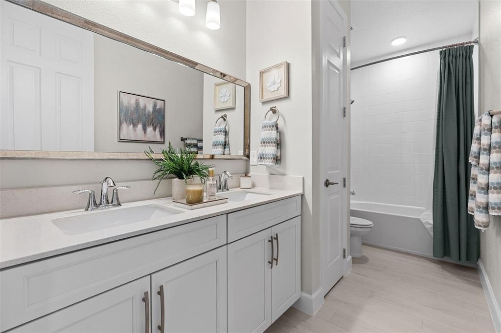 For Sale: $1,100,000 (4 beds, 3 baths, 4234 Square Feet)