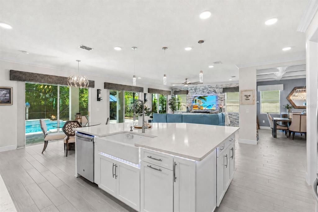 For Sale: $1,100,000 (4 beds, 3 baths, 4234 Square Feet)