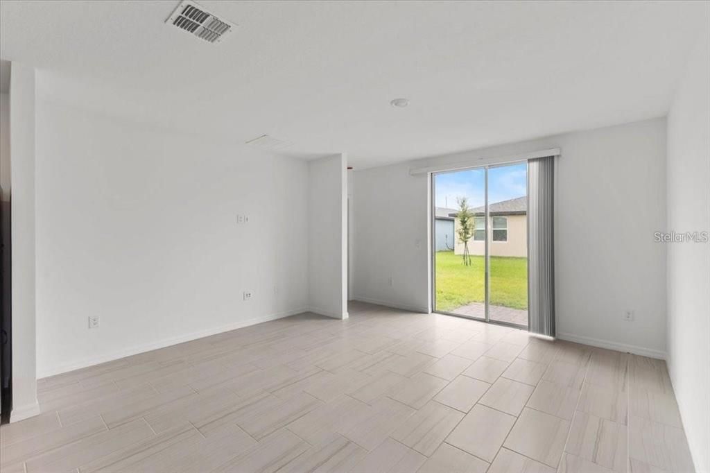 В аренду: $1,800 (3 спален, 2 ванн, 1484 Квадратных фут)