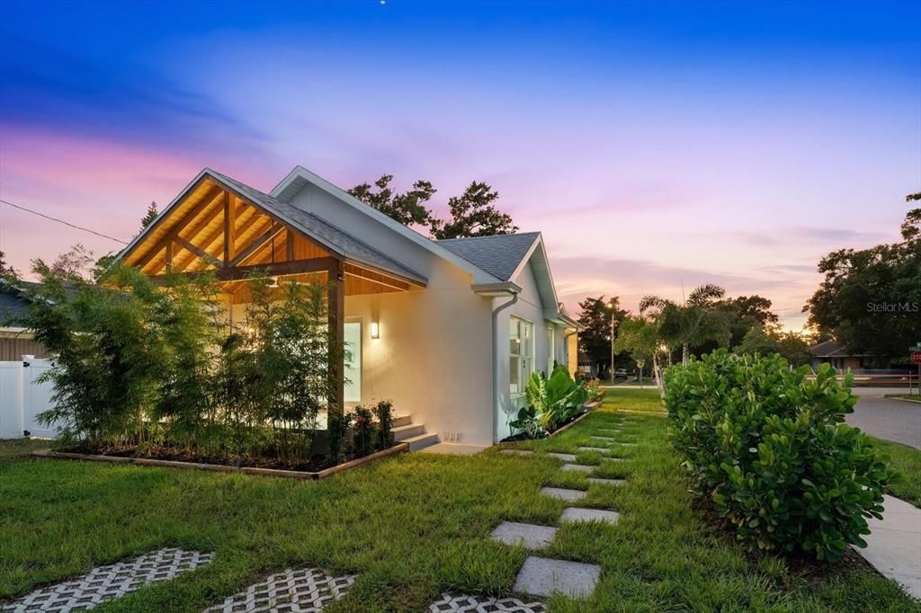En Venta: $799,000 (3 camas, 2 baños, 1668 Pies cuadrados)
