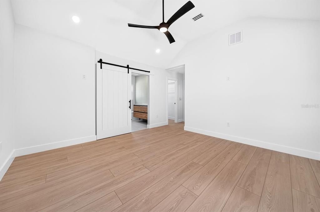 En Venta: $799,000 (3 camas, 2 baños, 1668 Pies cuadrados)