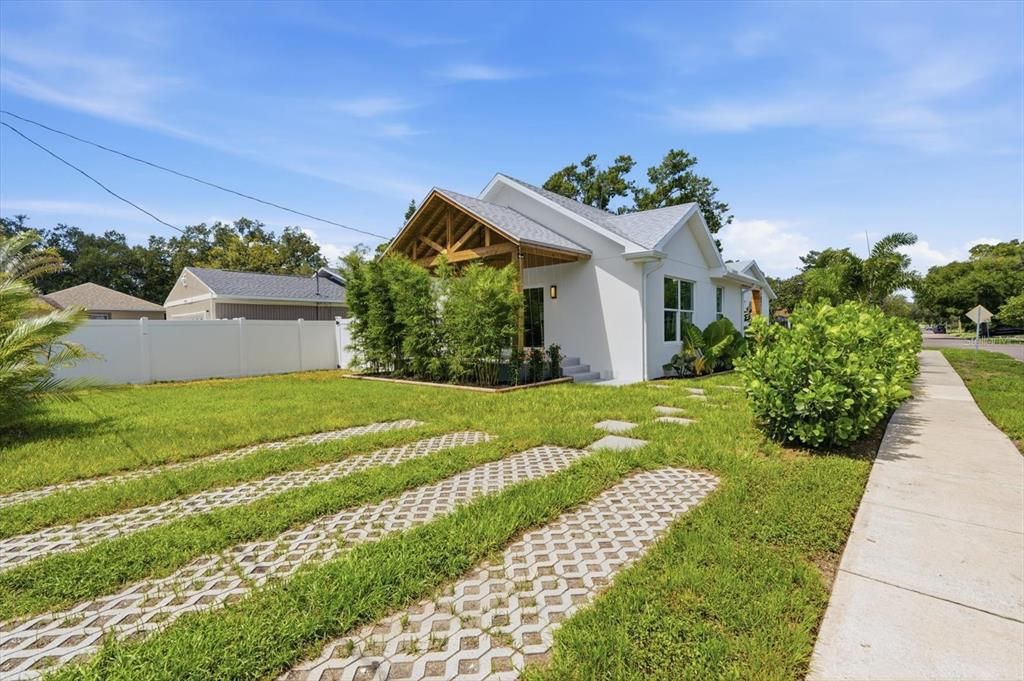 En Venta: $799,000 (3 camas, 2 baños, 1668 Pies cuadrados)