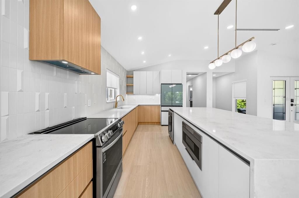 En Venta: $799,000 (3 camas, 2 baños, 1668 Pies cuadrados)