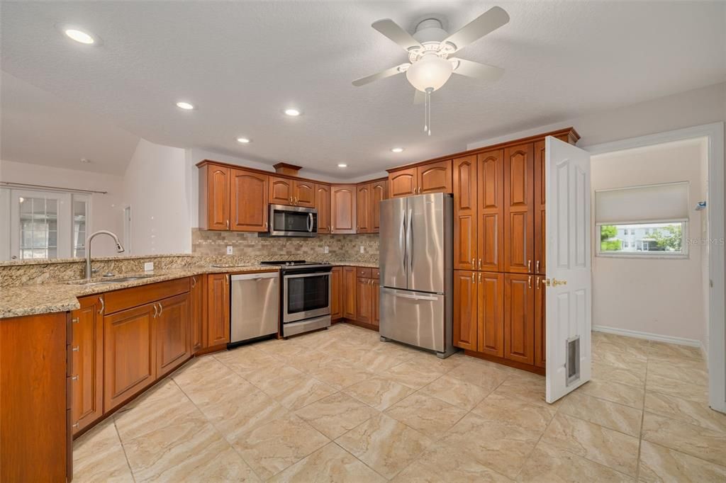 En Venta: $449,000 (3 camas, 2 baños, 1698 Pies cuadrados)