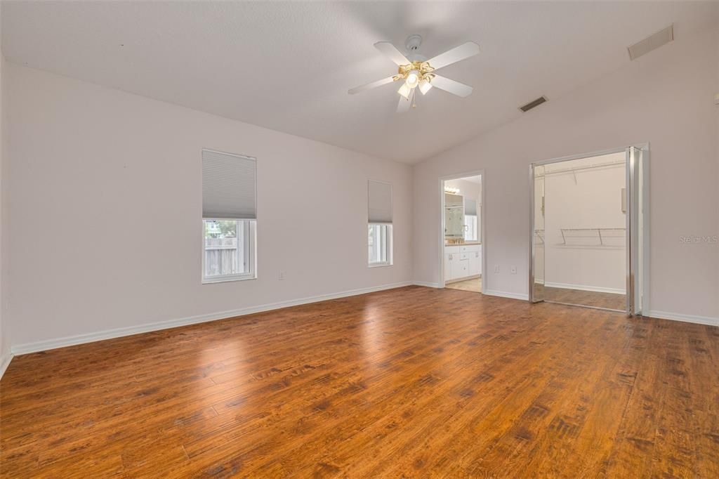 En Venta: $449,000 (3 camas, 2 baños, 1698 Pies cuadrados)