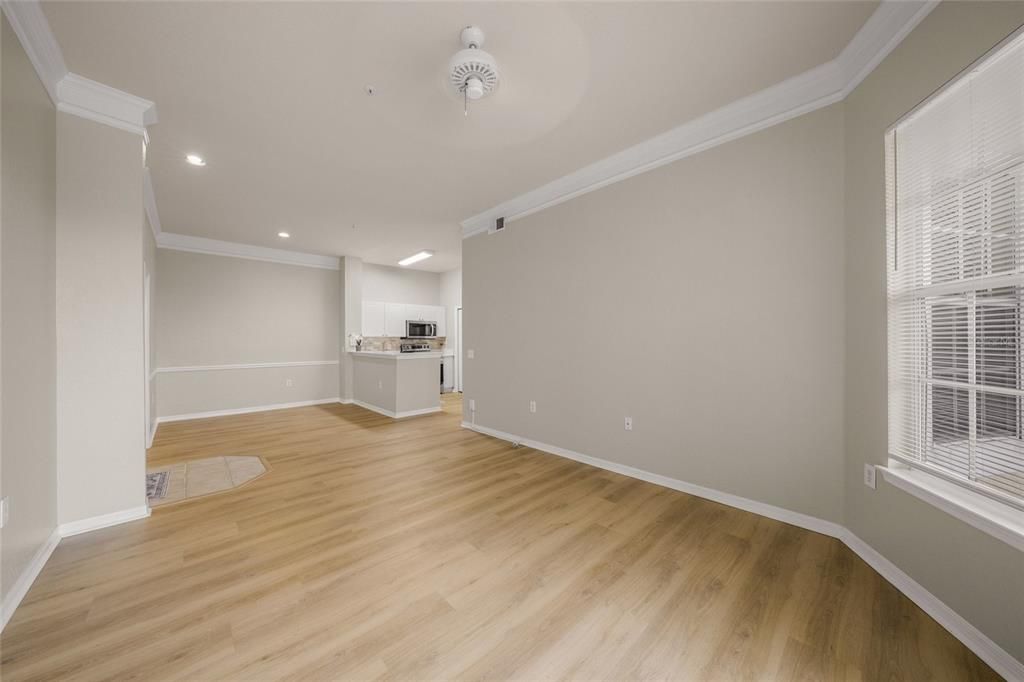 For Sale: $175,000 (2 beds, 1 baths, 1118 Square Feet)