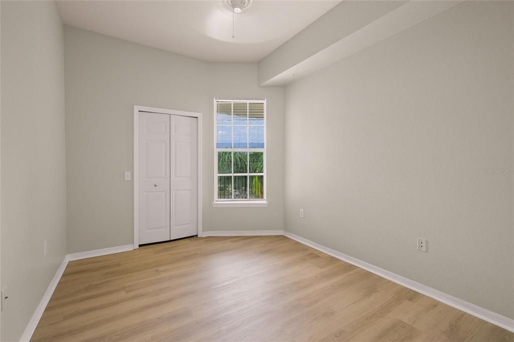 For Sale: $175,000 (2 beds, 1 baths, 1118 Square Feet)