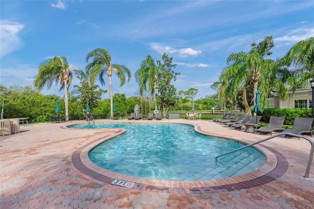 For Sale: $175,000 (2 beds, 1 baths, 1118 Square Feet)