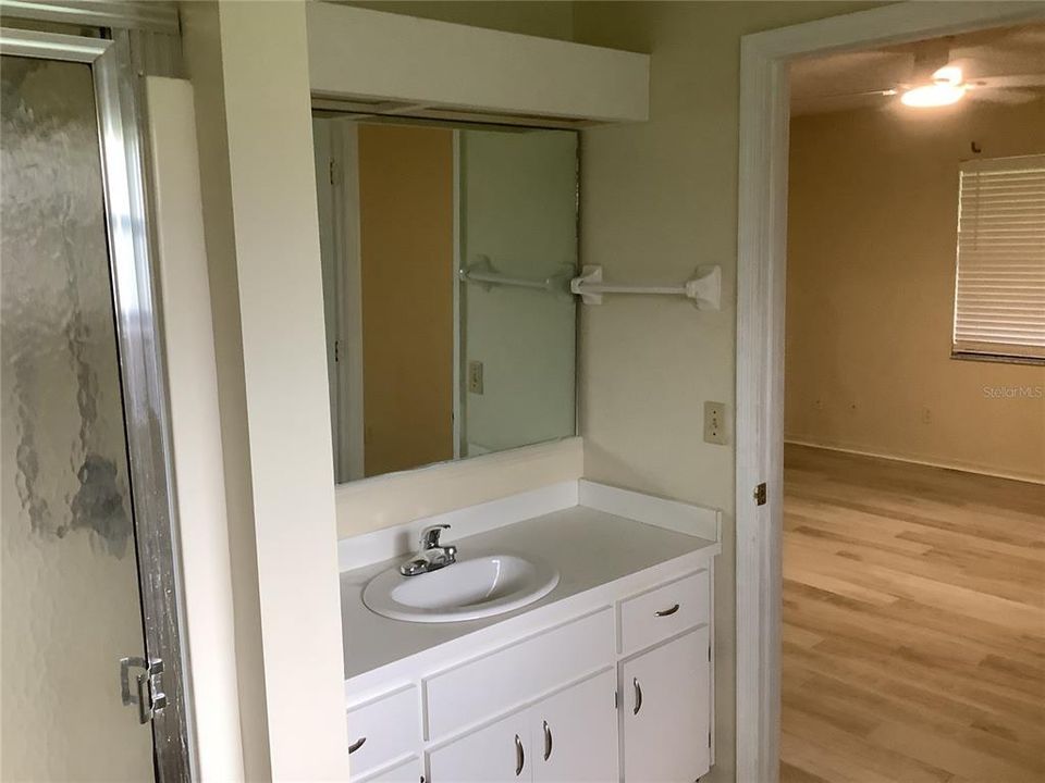 For Sale: $390,000 (2 beds, 2 baths, 2055 Square Feet)