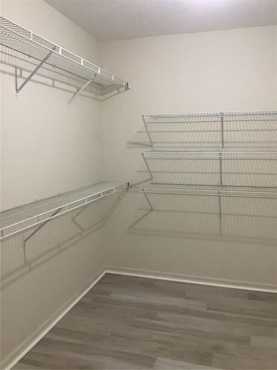 For Sale: $390,000 (2 beds, 2 baths, 2055 Square Feet)