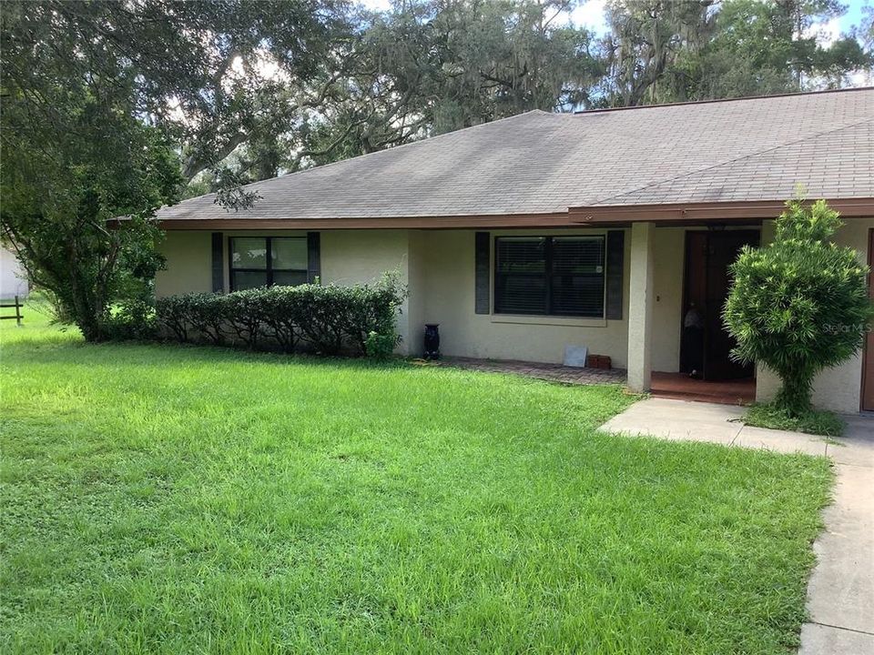 For Sale: $390,000 (2 beds, 2 baths, 2055 Square Feet)