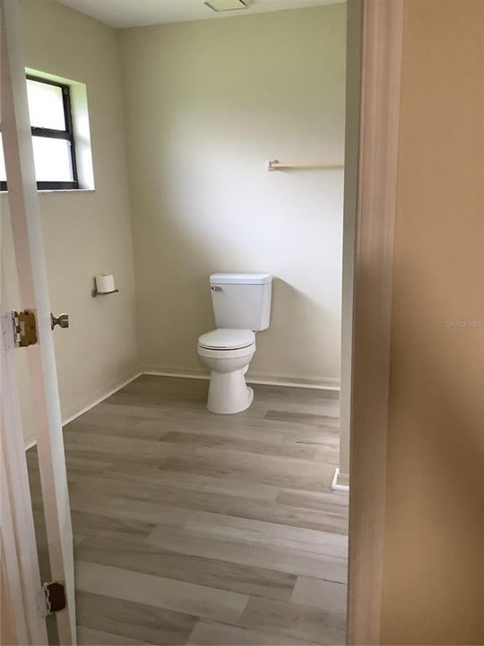 For Sale: $390,000 (2 beds, 2 baths, 2055 Square Feet)