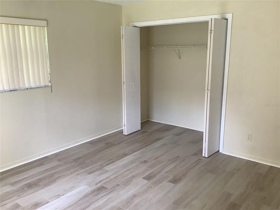 For Sale: $390,000 (2 beds, 2 baths, 2055 Square Feet)