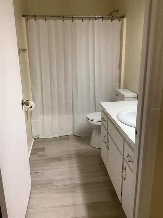 For Sale: $390,000 (2 beds, 2 baths, 2055 Square Feet)