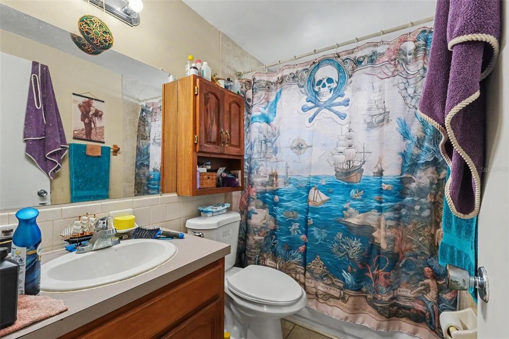 For Sale: $385,000 (4 beds, 0 baths, 1800 Square Feet)