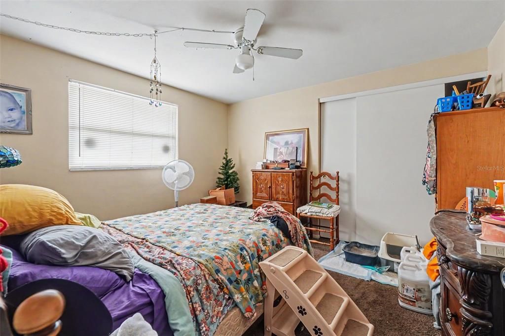 For Sale: $385,000 (4 beds, 0 baths, 1800 Square Feet)