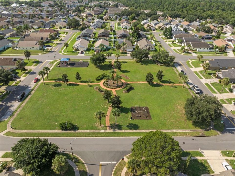 For Sale: $499,000 (5 beds, 4 baths, 2136 Square Feet)