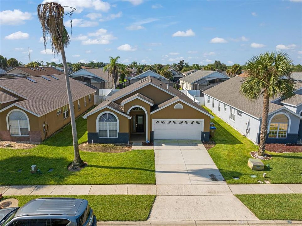 For Sale: $499,000 (5 beds, 4 baths, 2136 Square Feet)