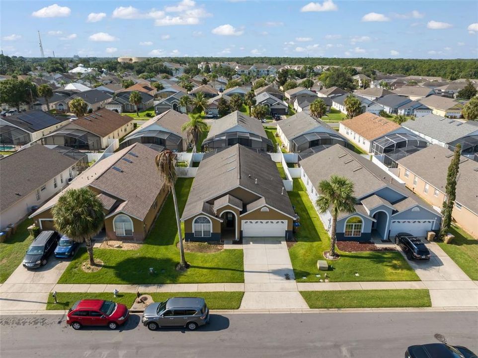 For Sale: $499,000 (5 beds, 4 baths, 2136 Square Feet)