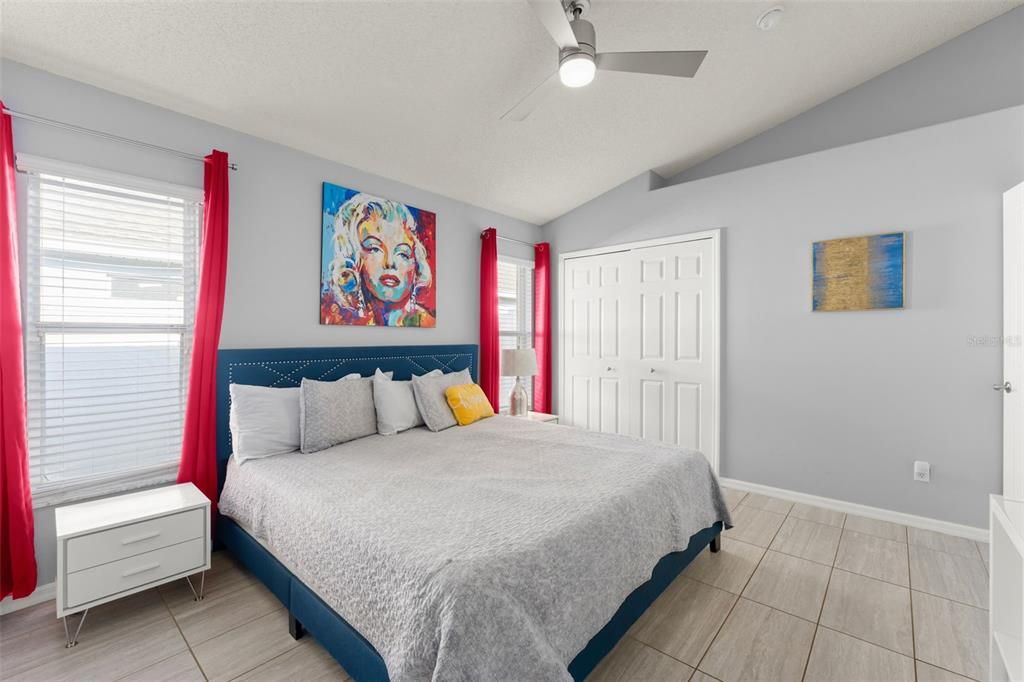 For Sale: $499,000 (5 beds, 4 baths, 2136 Square Feet)