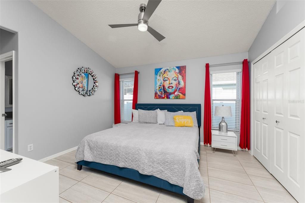 For Sale: $499,000 (5 beds, 4 baths, 2136 Square Feet)