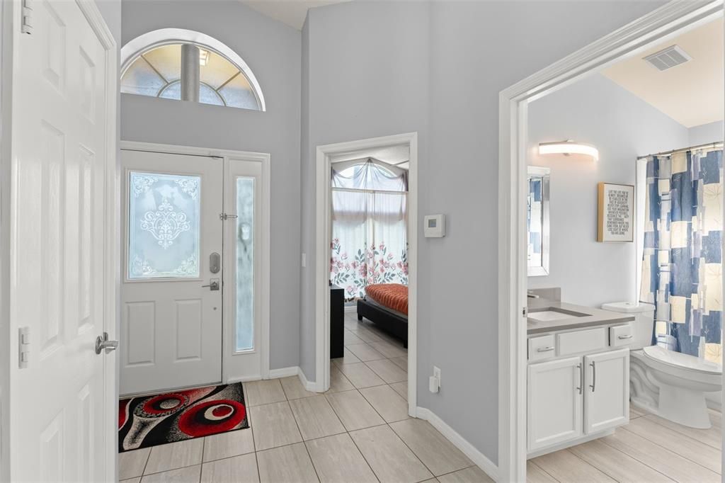 For Sale: $499,000 (5 beds, 4 baths, 2136 Square Feet)
